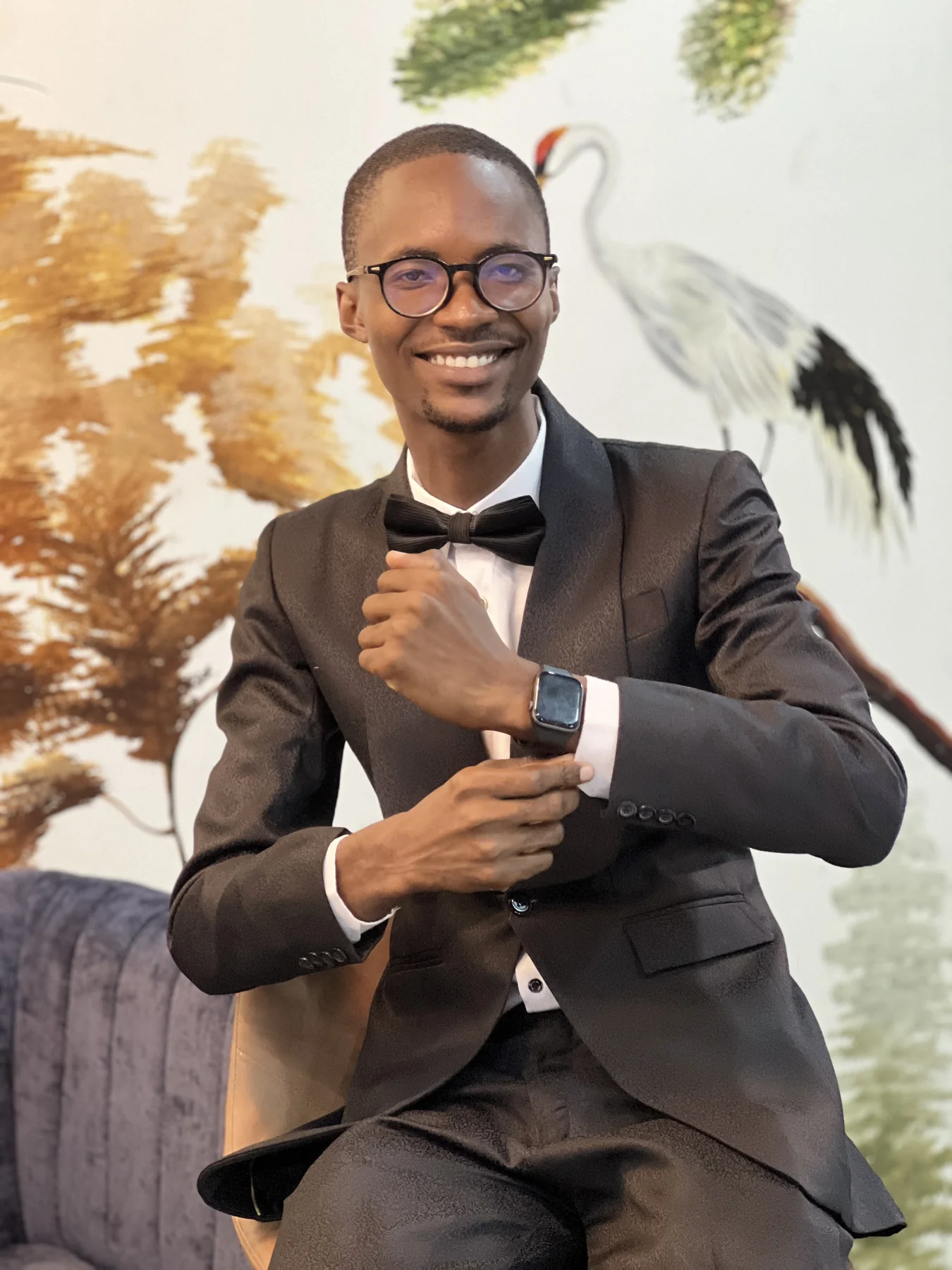 Ajíbọ́lá Ọládìípọ̀ at work